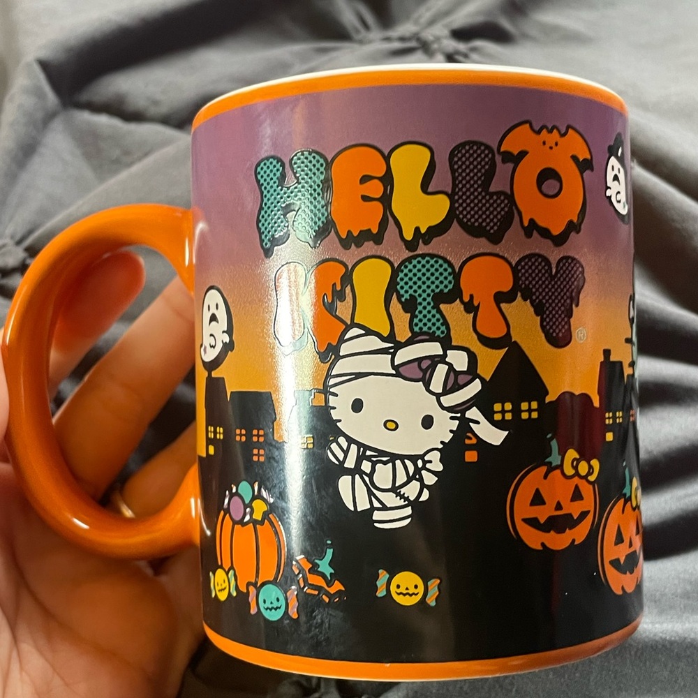 NWOT 2023 Sanrio Halloween Hello Kitty Ceramic Coffee Mug